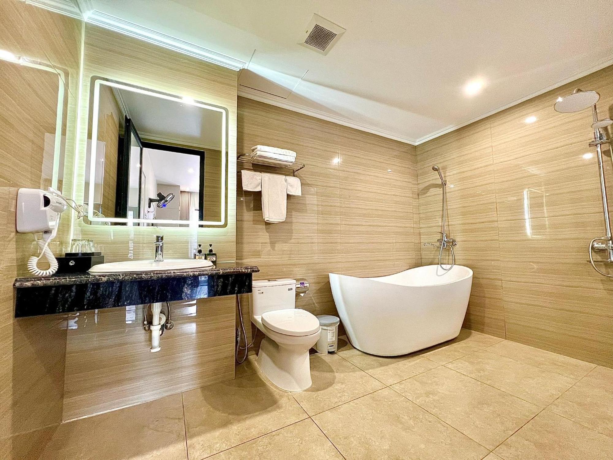 Grand Dragon Noi Bai Hotel ฮานอย ภายนอก รูปภาพ